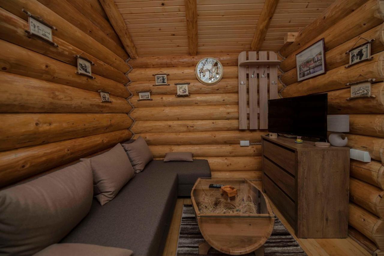 Studio - Apartmani Brvnare 特雷比涅 外观 照片