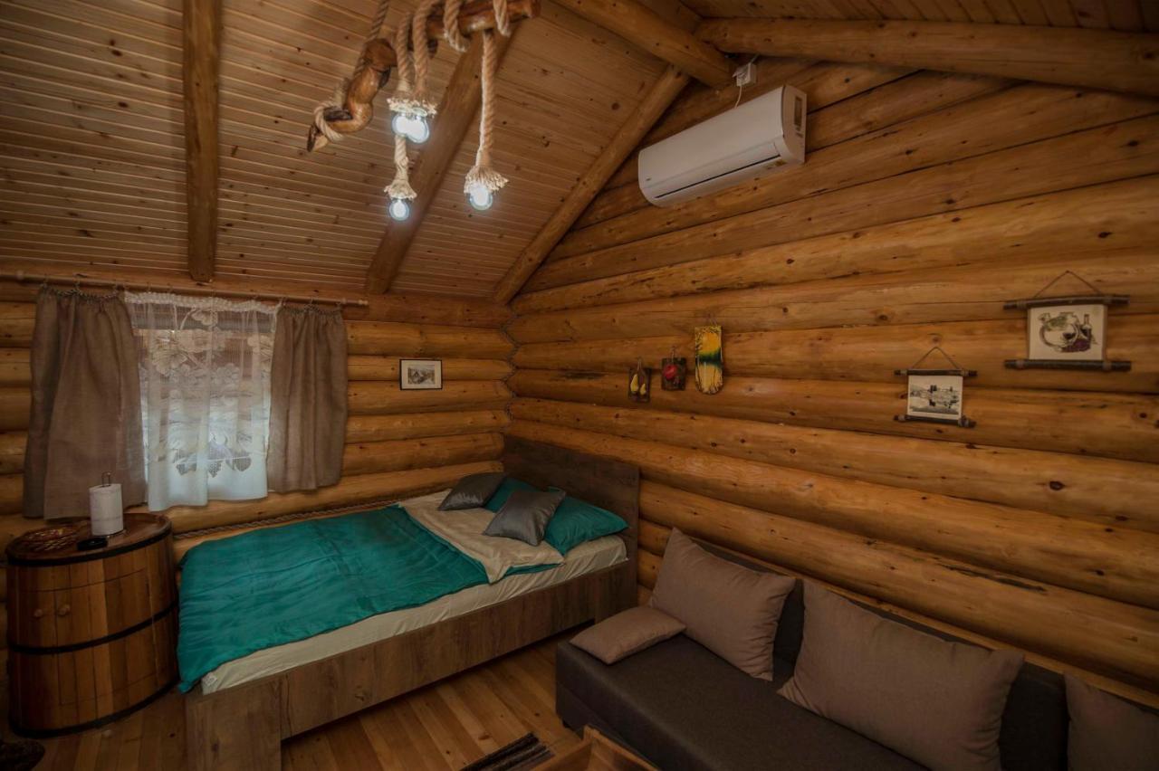 Studio - Apartmani Brvnare 特雷比涅 外观 照片