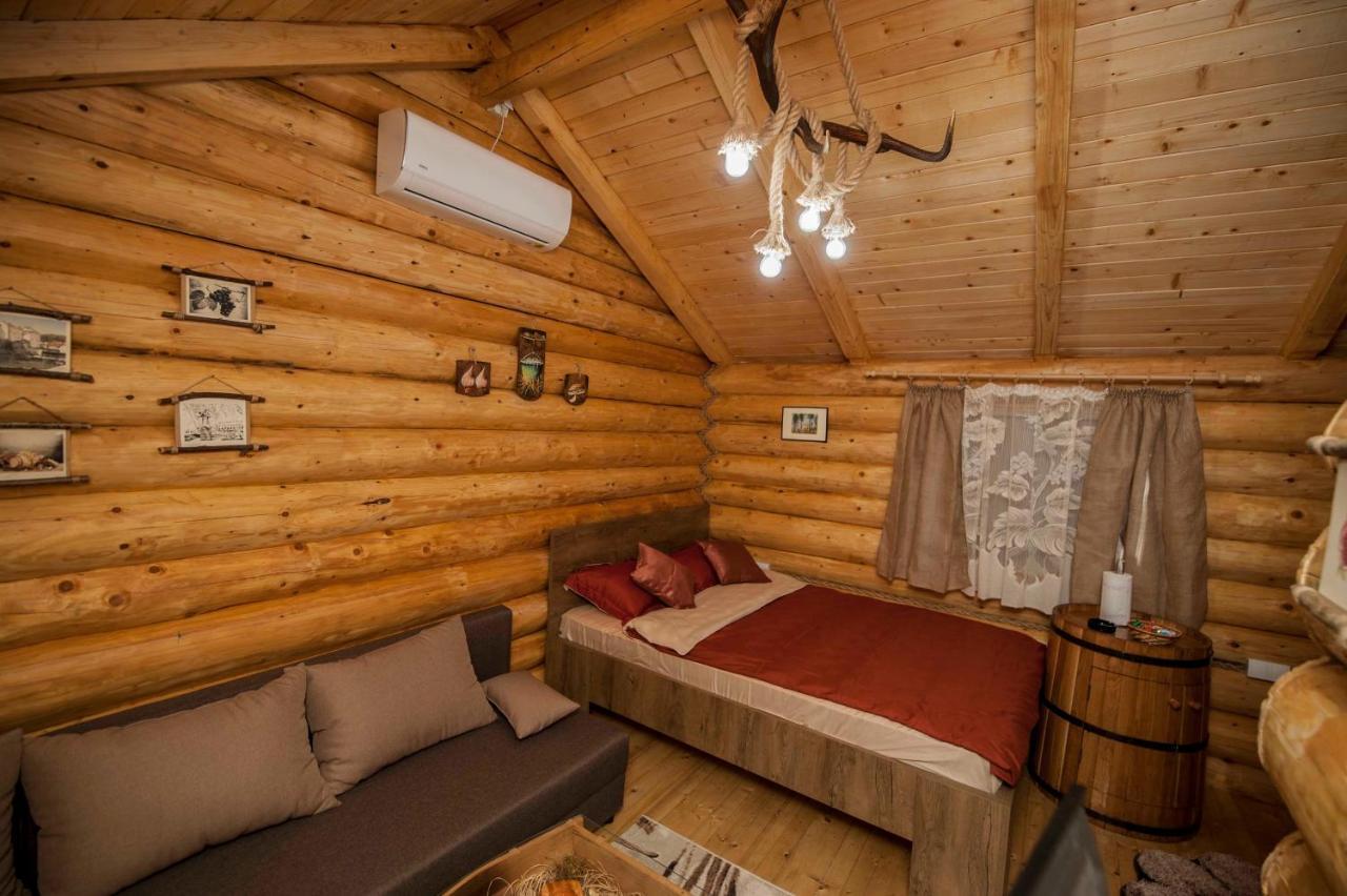 Studio - Apartmani Brvnare 特雷比涅 外观 照片
